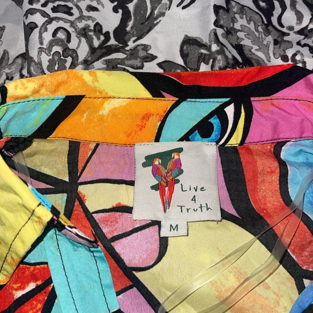 Live 4 Truth Multicolor Abstract Shirt - Picture 4 of 4